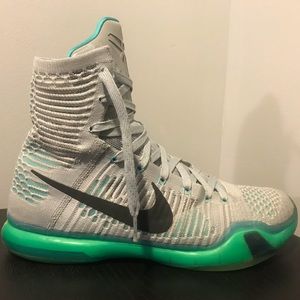 Kobe Bryant 10 Elite